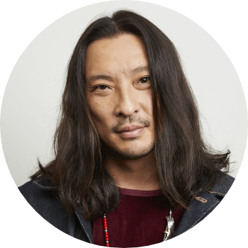 新羅　慎二